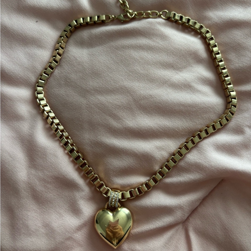 Gold Heart Pendant Necklace